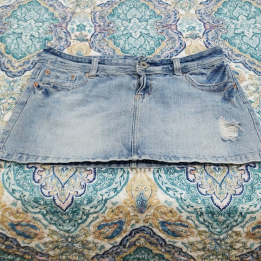AE Miniskirt